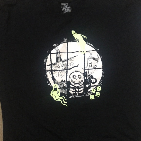 burtons the nightmare before Christmas teeshirt - Picture 2 of 3